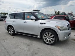 
										INFNITI QX80 2014 WHITE SMALL DAMAGE full									