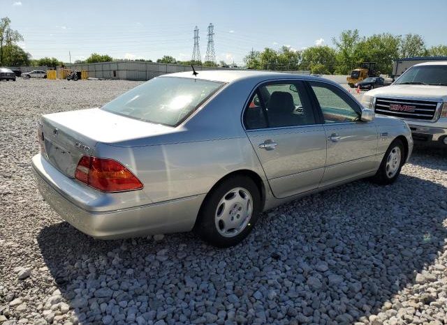 
								LEXUS LS430 2001 SILVER WITH SMALL DAMAGE full									