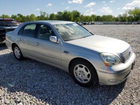 LEXUS LS430 2001 SILVER WITH SMALL DAMAGE