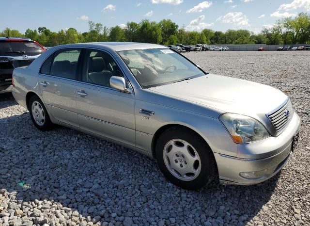 
								LEXUS LS430 2001 SILVER WITH SMALL DAMAGE full									