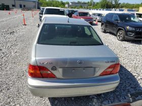 LEXUS LS430 2001 SILVER WITH SMALL DAMAGE