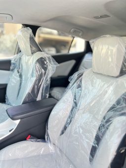 
										TOYOTA PRIUS 2017 WHITE full									