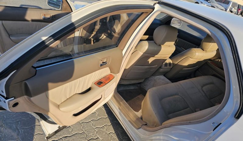 
								LEXUS LS400 1997 WHITE full									