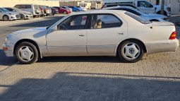
										LEXUS LS400 1997 WHITE full									