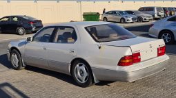 
										LEXUS LS400 1997 WHITE full									