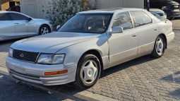 
										LEXUS LS400 1997 WHITE full									