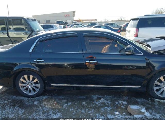
								TOYOTA AVALON 2011 BLACK LIMITED full									