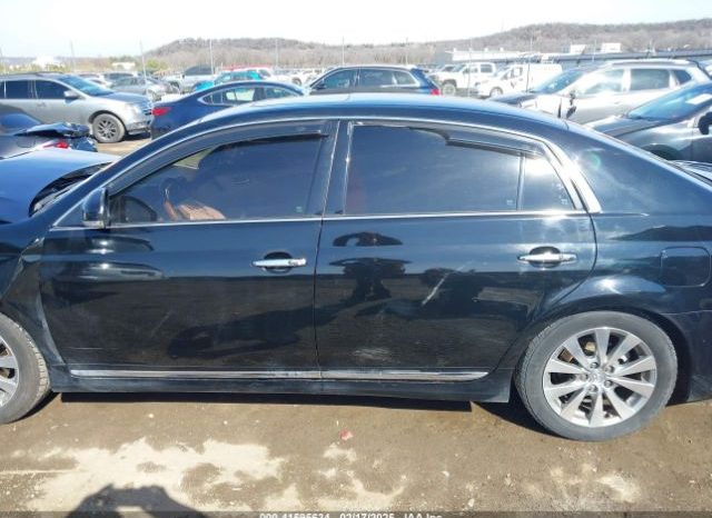 
								TOYOTA AVALON 2011 BLACK LIMITED full									