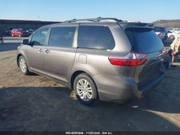 TOYOTA SIENNA 2016 XLE GRAY
