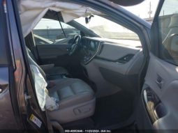 
										TOYOTA SIENNA 2016 XLE GRAY full									