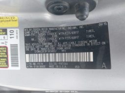 
										TOYOTA SIENNA 2015 SILVER full									