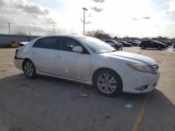 TOYOTA AVALON 2012 WHITE