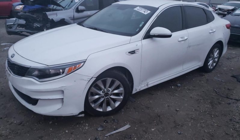 
								KIA OPTIMA 2018 WHITE full									