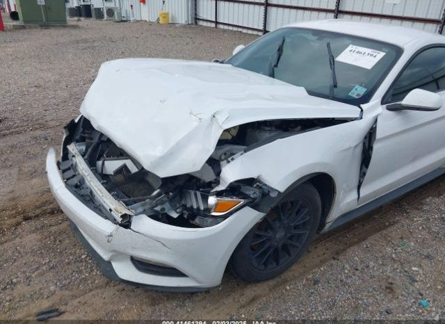
								FORD MUSTANG 2017 V6 WIHTE full									