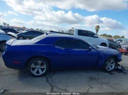 
										DODGE CHALLENGER 2019 V6 BLUE full									