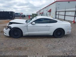 FORD MUSTANG 2017 V6 WIHTE