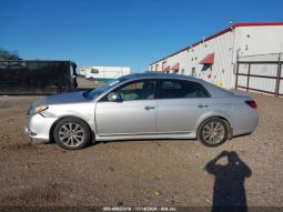 TOYOTA AVALON 2011 SILVER