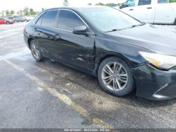 TOYOTA CAMRY 2015 SE BLACK