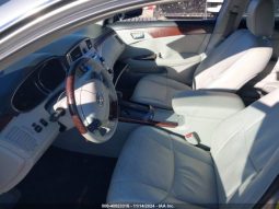 
										TOYOTA AVALON 2011 SILVER full									