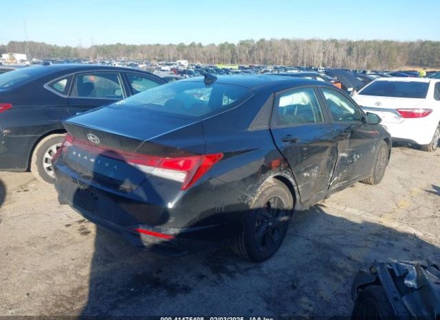 
								HYUNDAI ELANTRA 2023 BLACK SEL full									