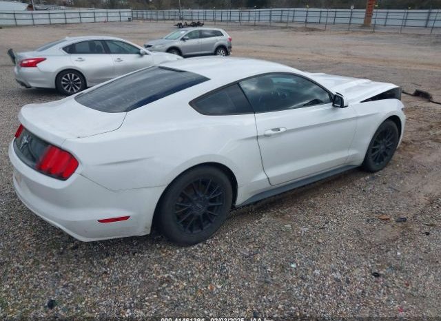 
								FORD MUSTANG 2017 V6 WIHTE full									