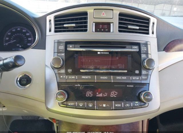 
								TOYOTA AVALON 2011 SILVER full									