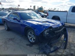 
										DODGE CHALLENGER 2019 V6 BLUE full									