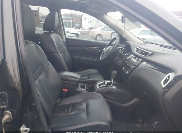 
								NISSAN ROGUE 2016 SL 4WD GREEN COLOR full									