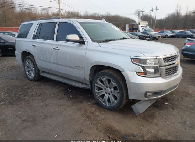 
								CHEVROLET TAHOE 2015 LT SILVER full									