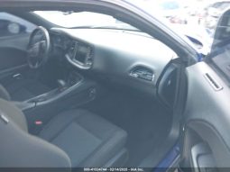 
										DODGE CHALLENGER 2019 V6 BLUE full									