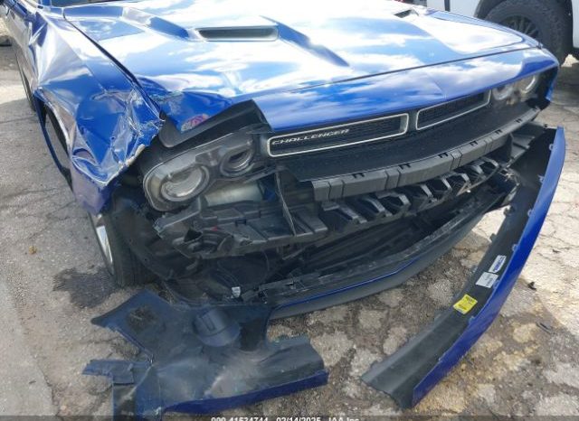 
								DODGE CHALLENGER 2019 V6 BLUE full									