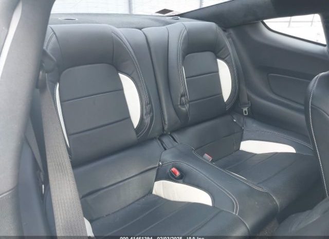 
								FORD MUSTANG 2017 V6 WIHTE full									