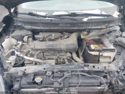 
										NISSAN ROGUE 2016 SL 4WD GREEN COLOR full									