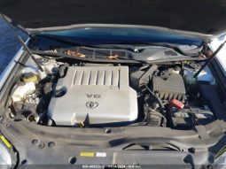 
										TOYOTA AVALON 2011 SILVER full									