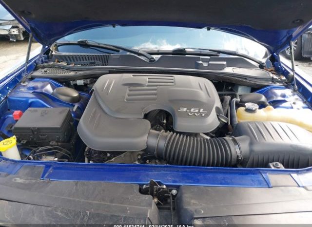 
								DODGE CHALLENGER 2019 V6 BLUE full									